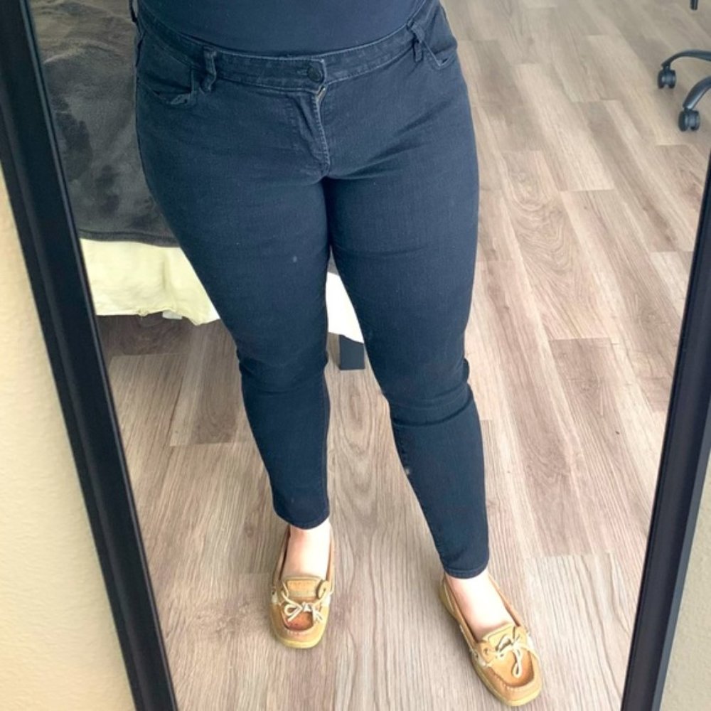 Old Navy Mid Rise Black Skinny Jeans Size 10